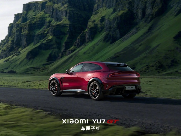 小米YU7 GT，车厘子红丨Crimson Red小米YU7GT车厘子红实车曝光