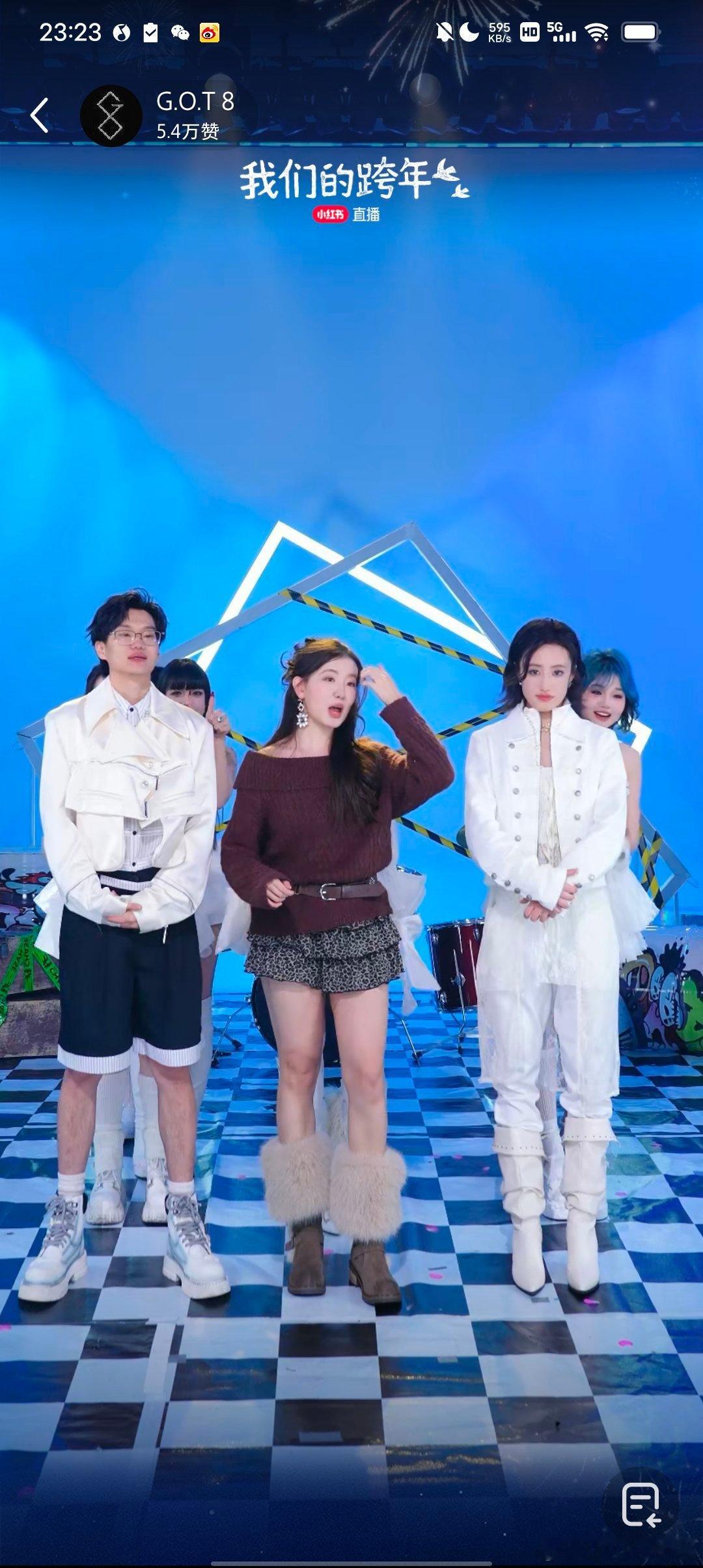 李飞怎么在里面毫无违和感。 