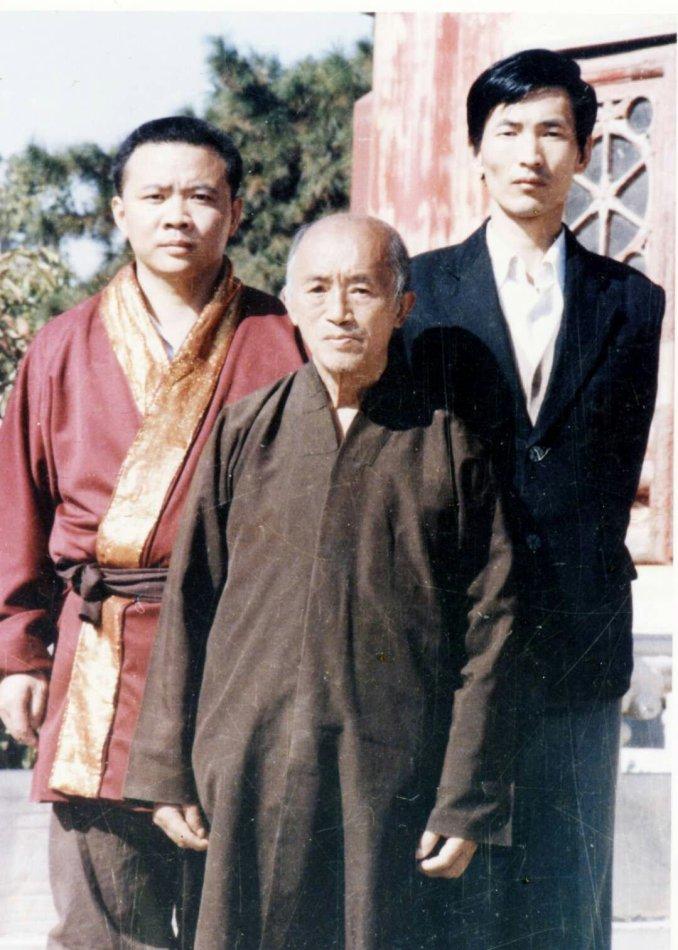 海灯法师的两个弟子范应莲和李兴友现在生活的怎样？都在传承海灯武学上贡献颇丰，可惜