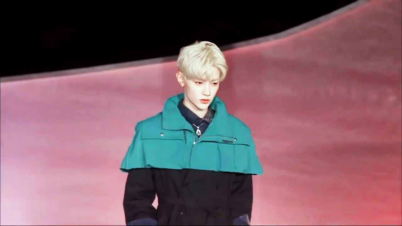 vogue秀场来了位韩剧男主🎞️感受章昊顶级骨相🥰章昊走秀韩剧男主即视感 ​
