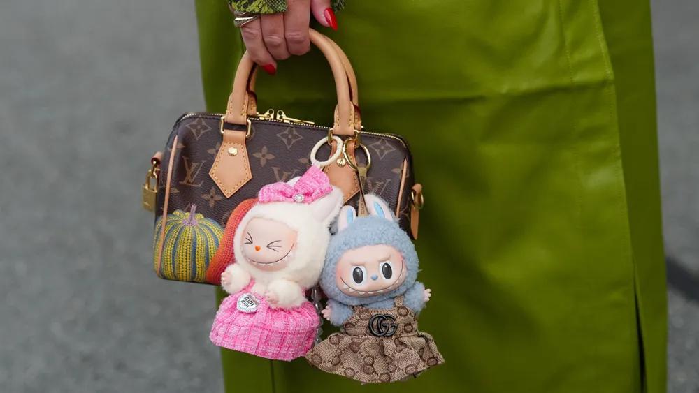 拉布布的电影也要来了。《好莱坞报道者》的消息，索尼影业近日宣布获得拉布布的影视改