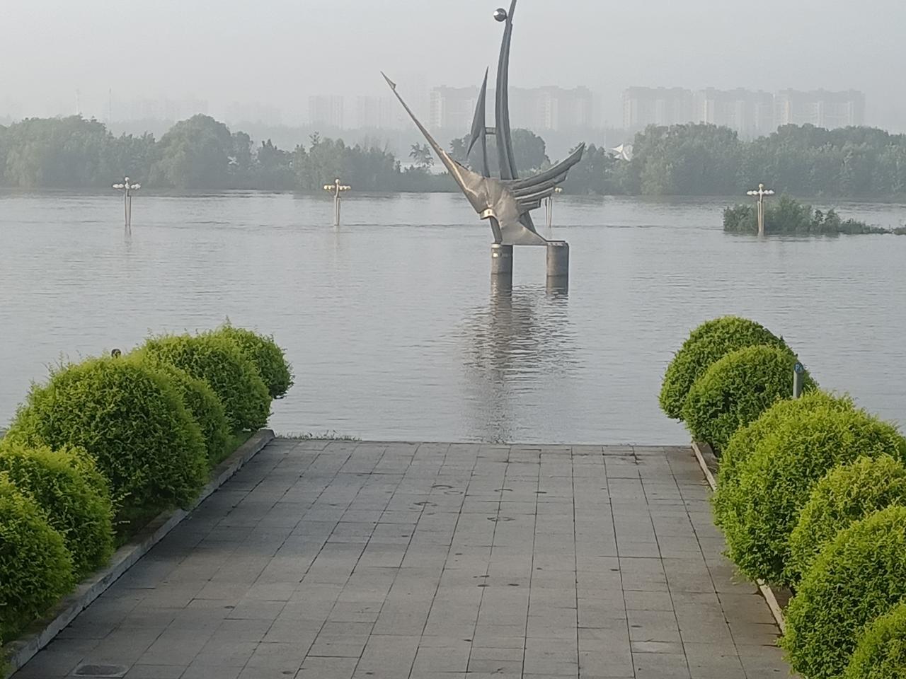 空怀济世，终饿于途，受惠者视若无睹。

-﹣文言文赏析
翻译：
你连自己都喂不饱
