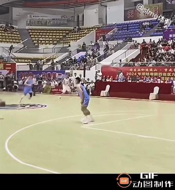 哥们这一球帅到家了[赞][赞][赞][烟花][烟花][烟花]