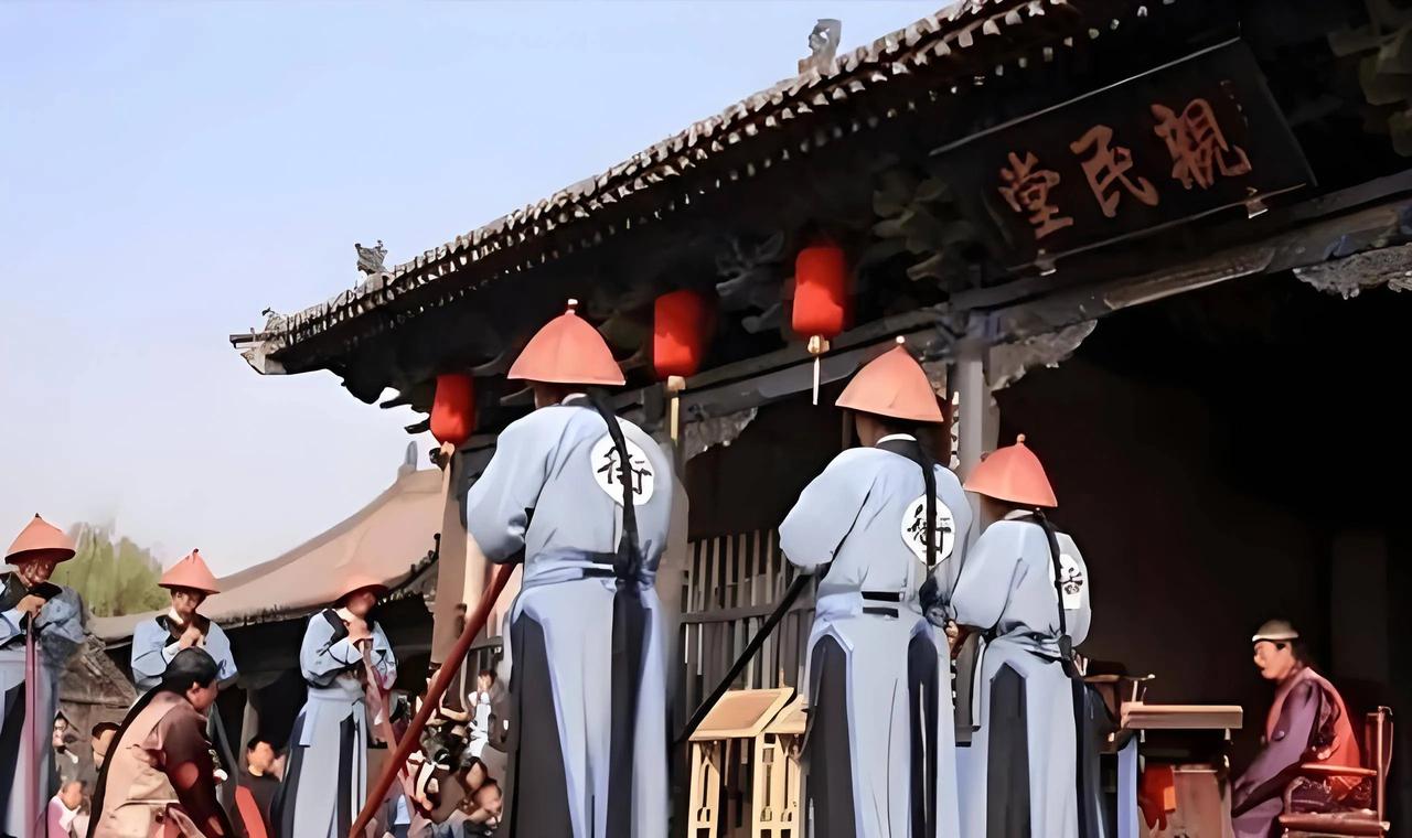先挨一顿打，再谈告状的事。
 
这不是恐吓，是白纸黑字写进律条里的规定。古代百姓