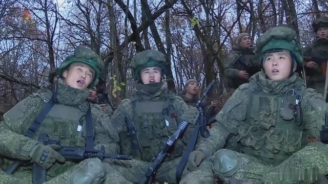 乌克兰国防部情报总局报告说,朝鲜军方继续与俄军一起行动,学习使用无人机,现代电子