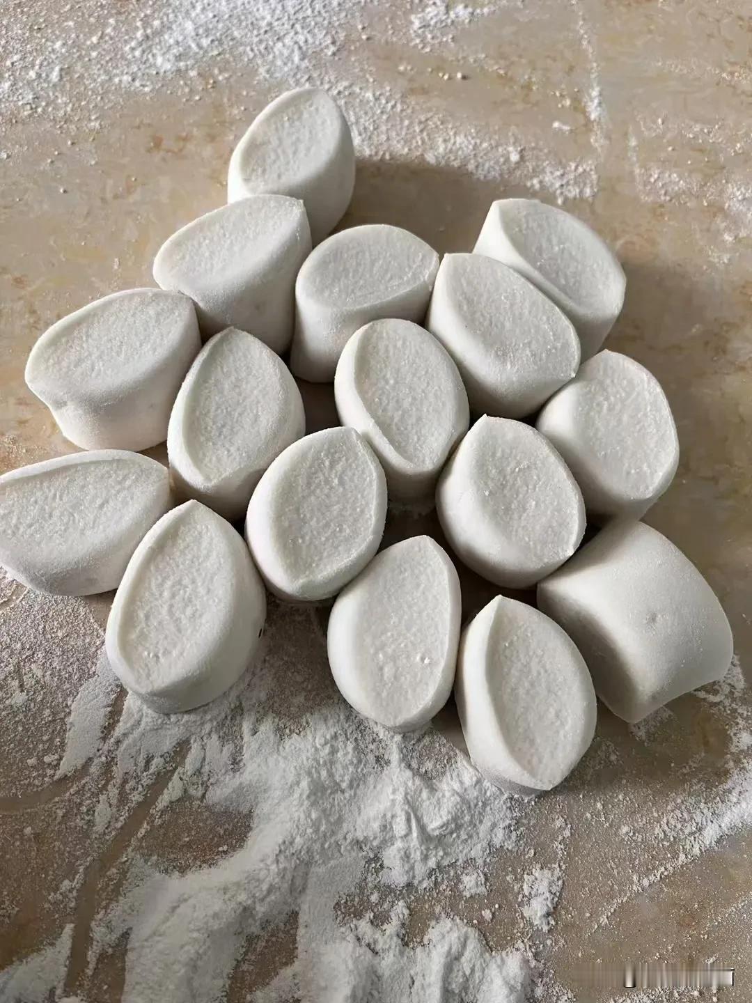 过年味
农家纯手工芝麻饼
两种口味
①白糖芝麻馅
②黄糖芝麻馅
欢迎新老顾客下单