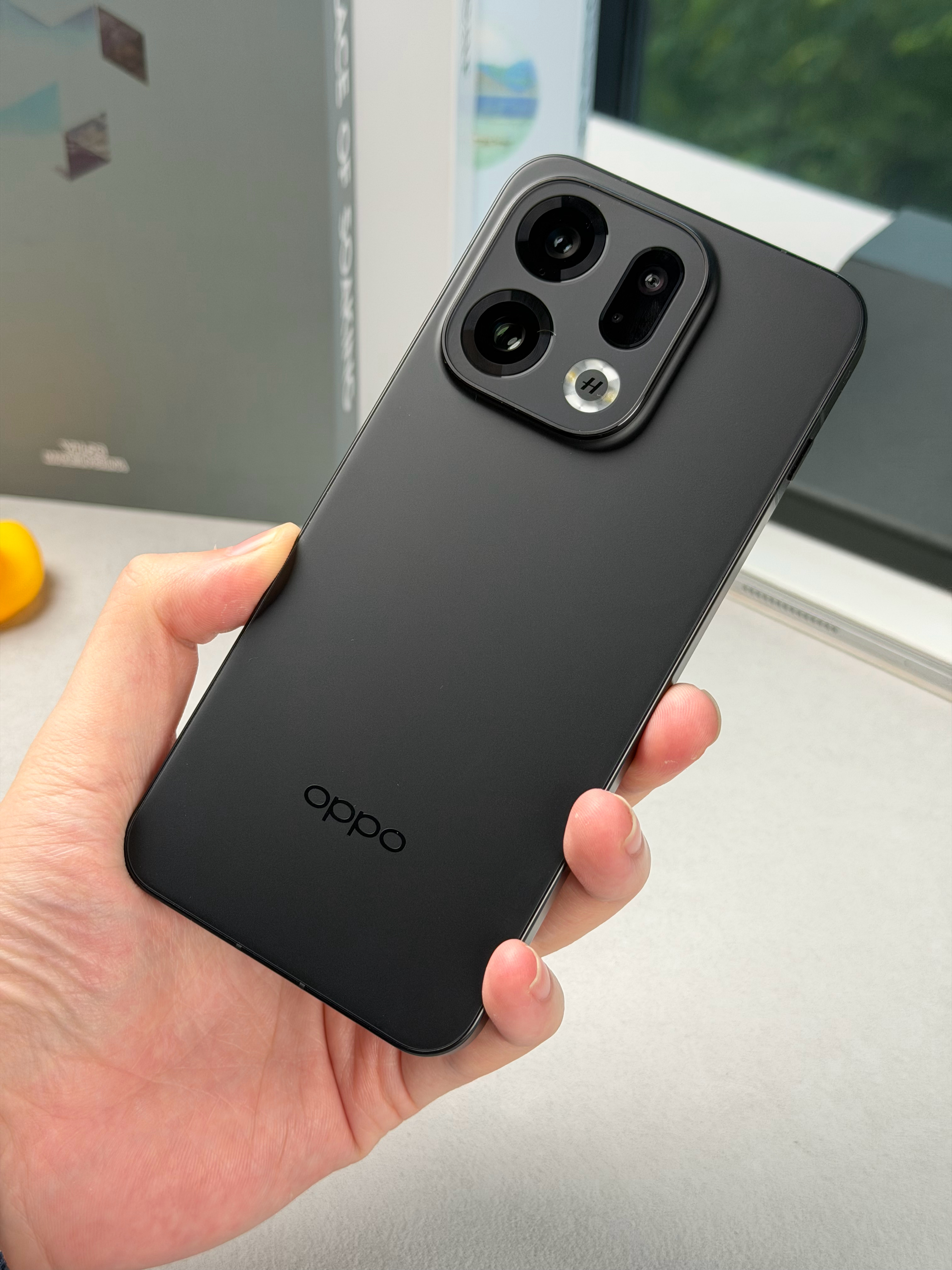 oppo find x9 四色甄姬实拍，大家比较喜欢哪个颜色？ ​​​