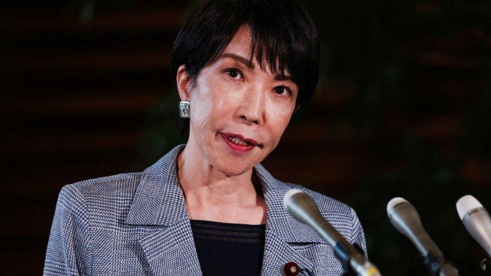 凤凰新闻【日媒惊呼：高市早苗故意挑衅中国的目的，是这个？】近日，日本媒体《日刊现