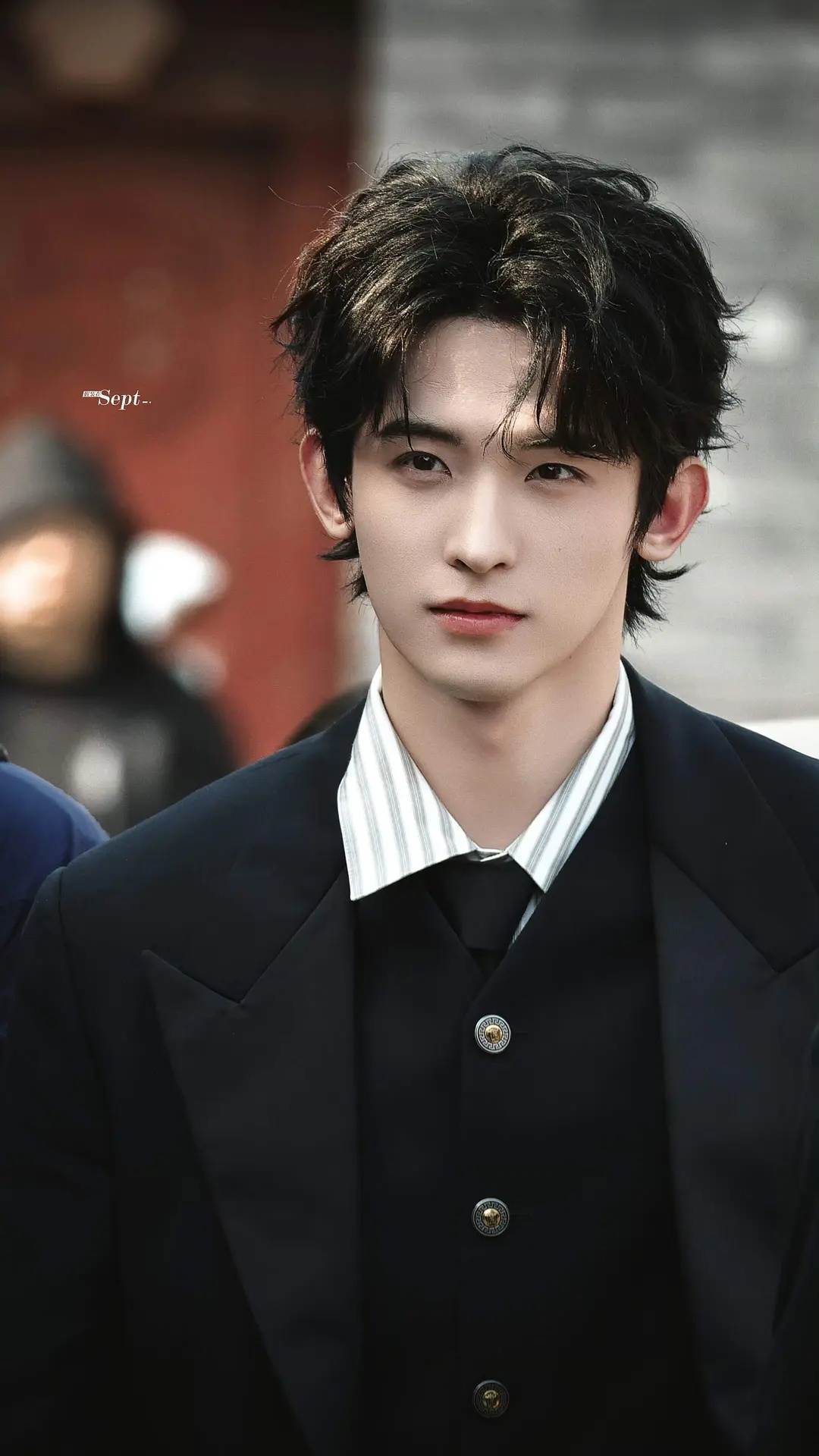 常华森范思哲升t了一年前宣的挚友，现在品牌大使了