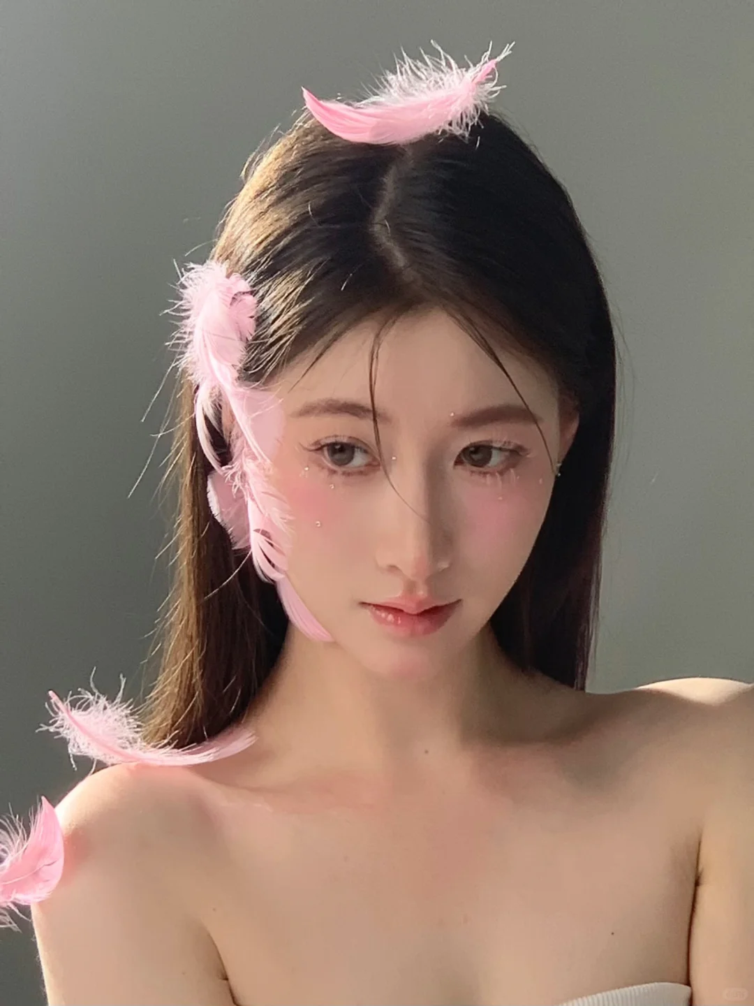 碎钻天鹅妆容