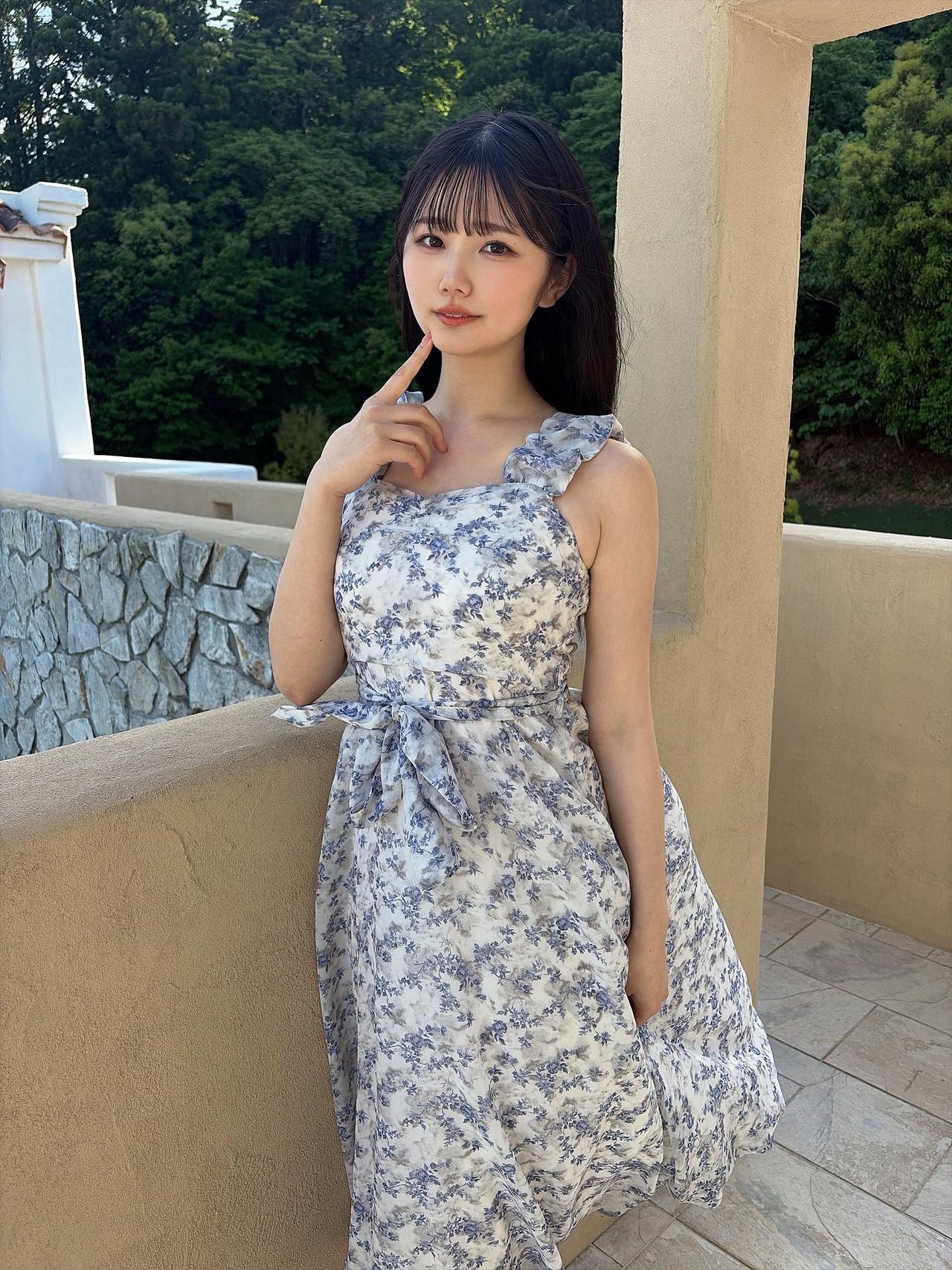 最近えちめな写真が多かったので、清純ワンピースで、おはようです