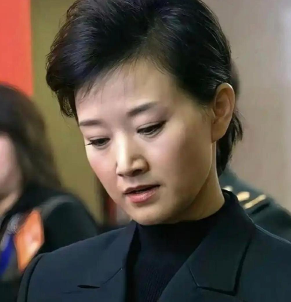 宋祖英与罗浩结婚后，整整13年没有孩子。直到2005年9月，39岁的宋祖英突然迎