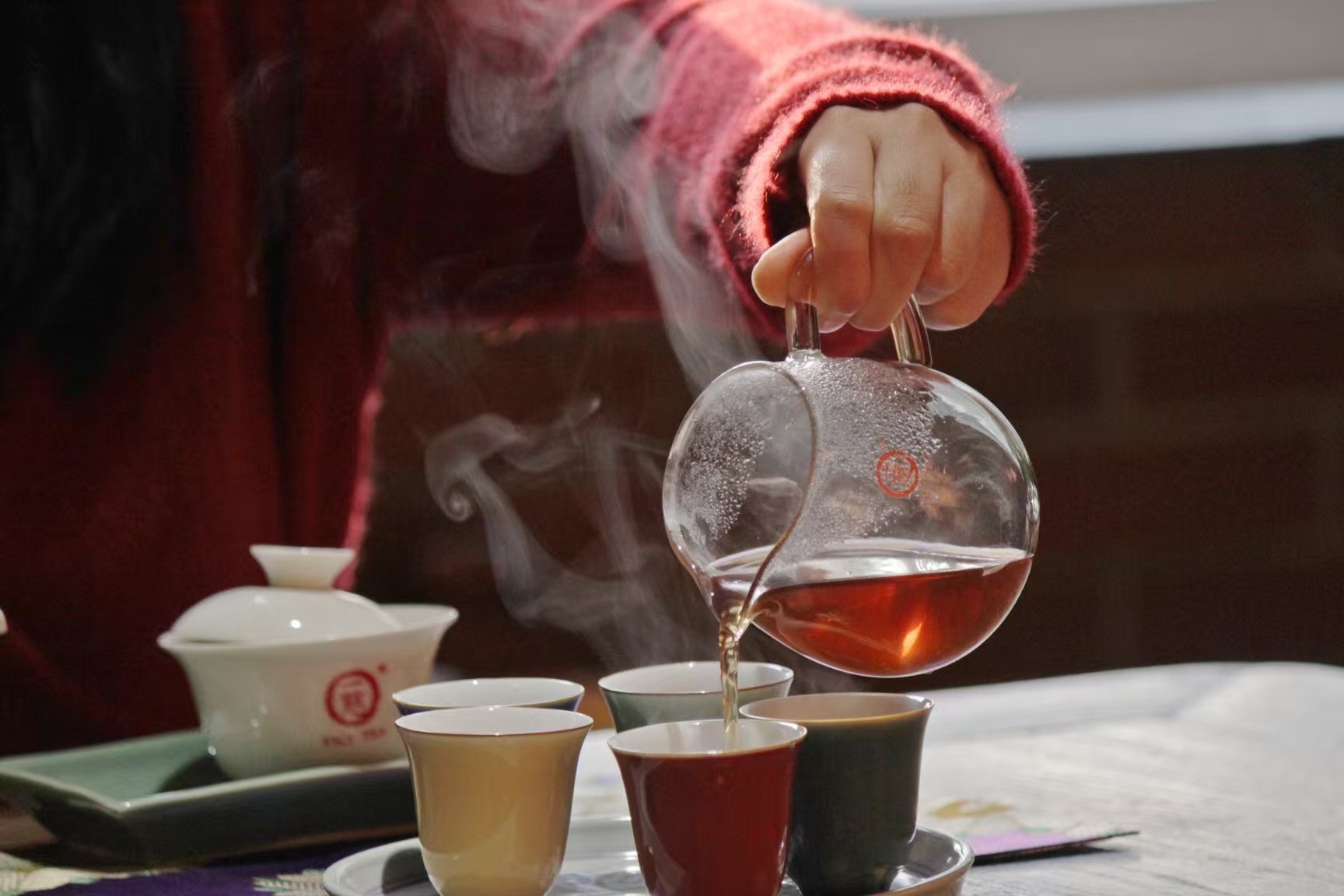 品茶赏器交友  借一盏茶的时间，敬自己，敬生活，敬这崭新的一年。 