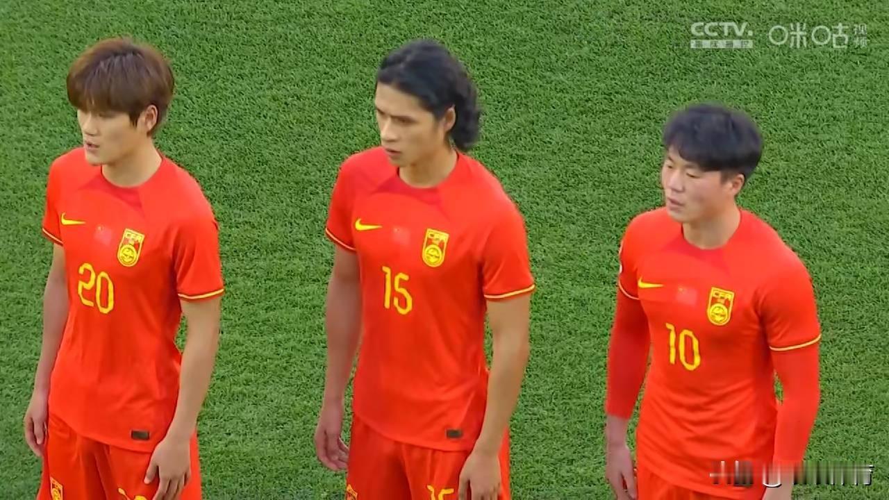 国奥—韩国
马上开战
国奥小将加油！要敢于胜利 不怕失败。打出自己的精气神！[加