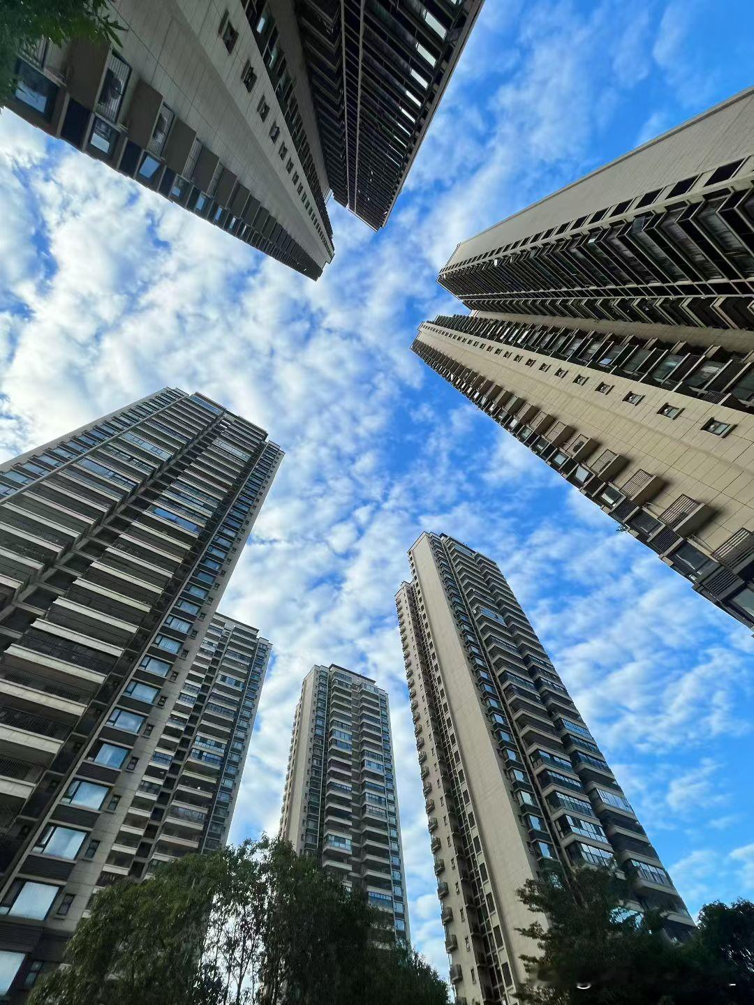 活着，面对生活最好的态度是什么就是过好每一天