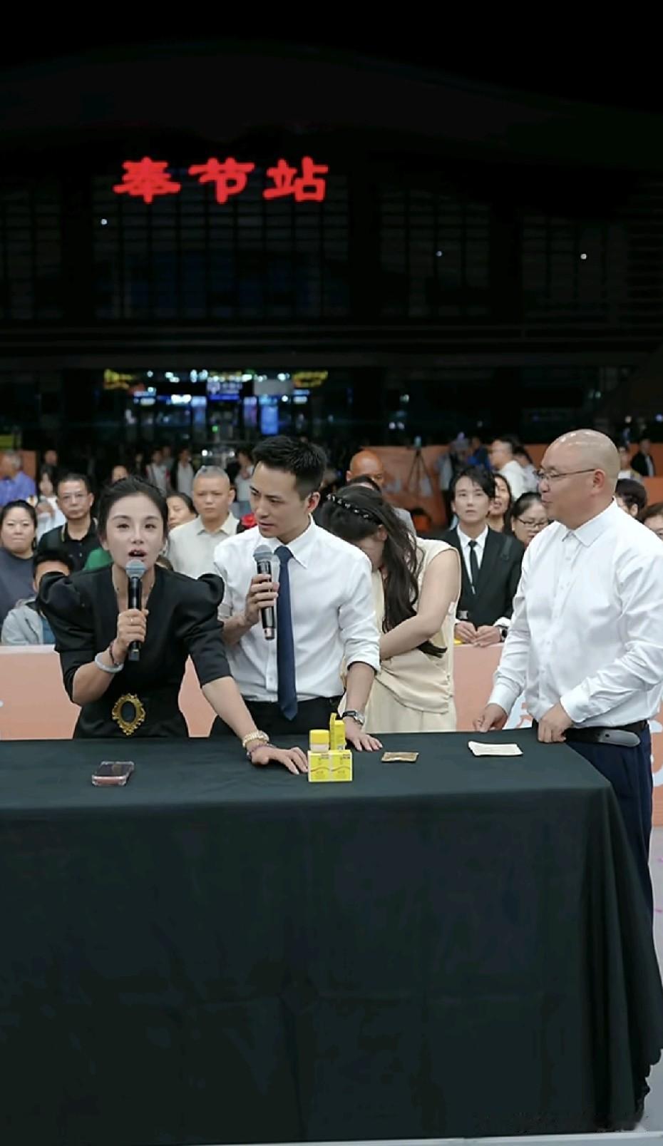 昨晚马大雁帮了索图不少忙，讲品还是马大雁懂啊，毕竟是女生，这款老国货因为马大雁我