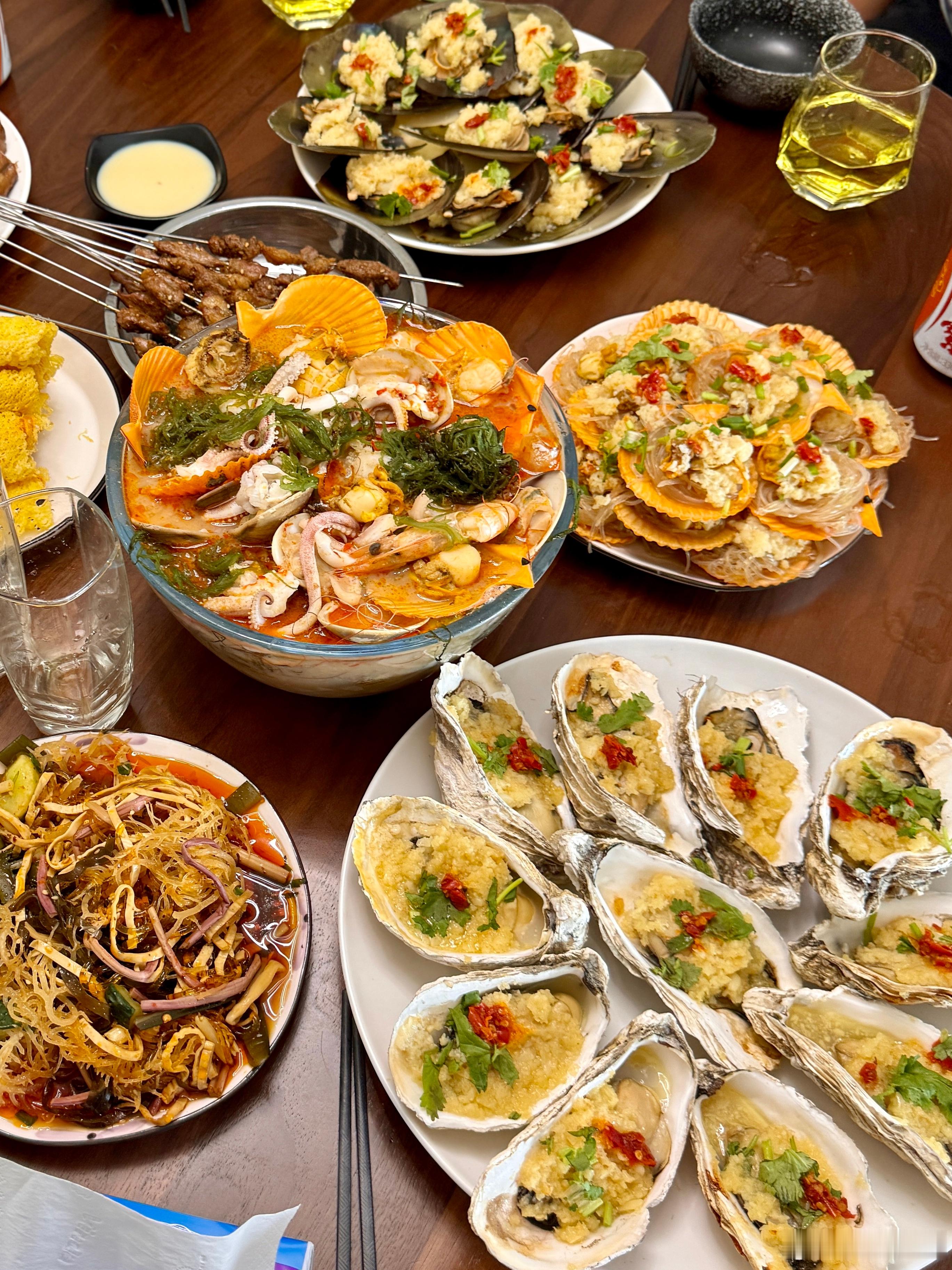 #每一场烟火美食都有青岛啤酒#在海南，河北和东北的南北全席，🌟五星级家宴🌟太