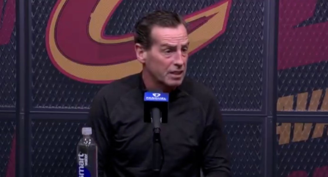 谈到对莫布里的帮助，阿特金森：当你拥有哈登这样一位传球大师时，他肯定功不可没，这