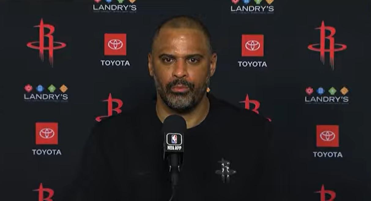 火箭这批人理论上是搭的，但是培养格林没培养出来，换教练的时候被乌度卡迷惑了，觉得