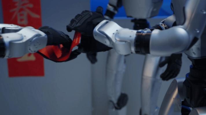 这怕不是马年春晚押题王吧今年春晚最大剧透来自非人类 谁懂！机器人解锁《好运来》隐