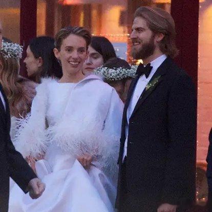 一组玛雅·霍克和歌手Christian Lee Hutson结婚的照片她的父母伊