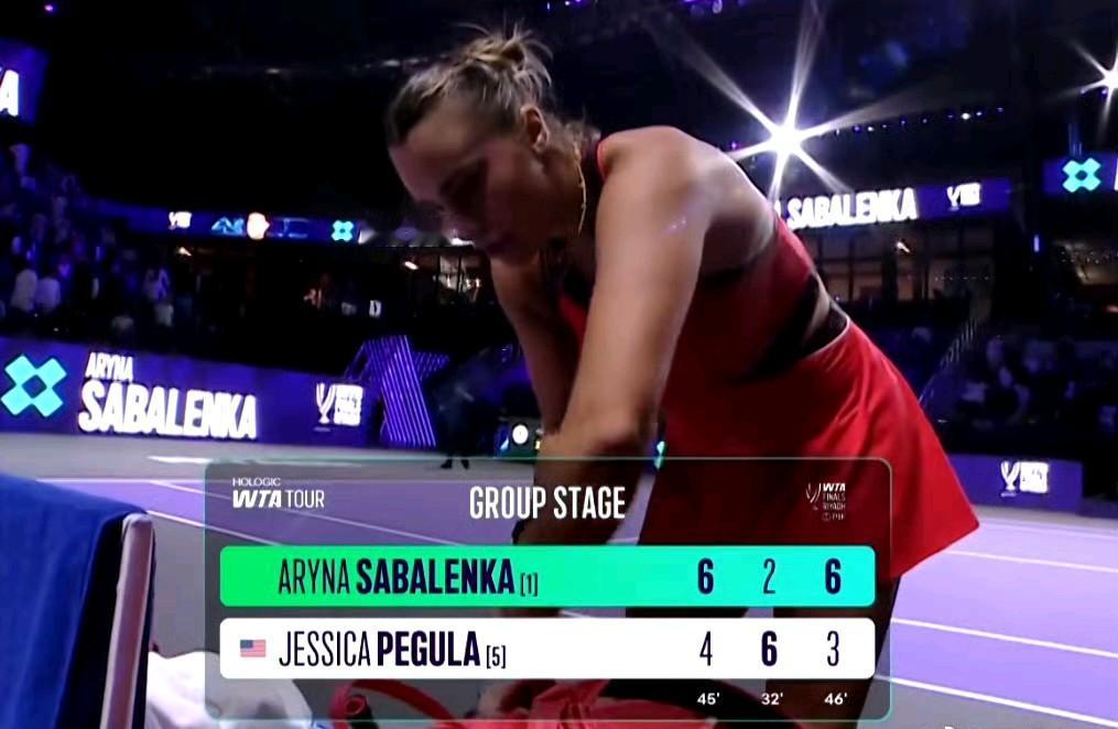 利雅得wta年终总决赛小组赛格拉芙组，虎妞两连胜仍然无缘提前晋级……
高芙6-3