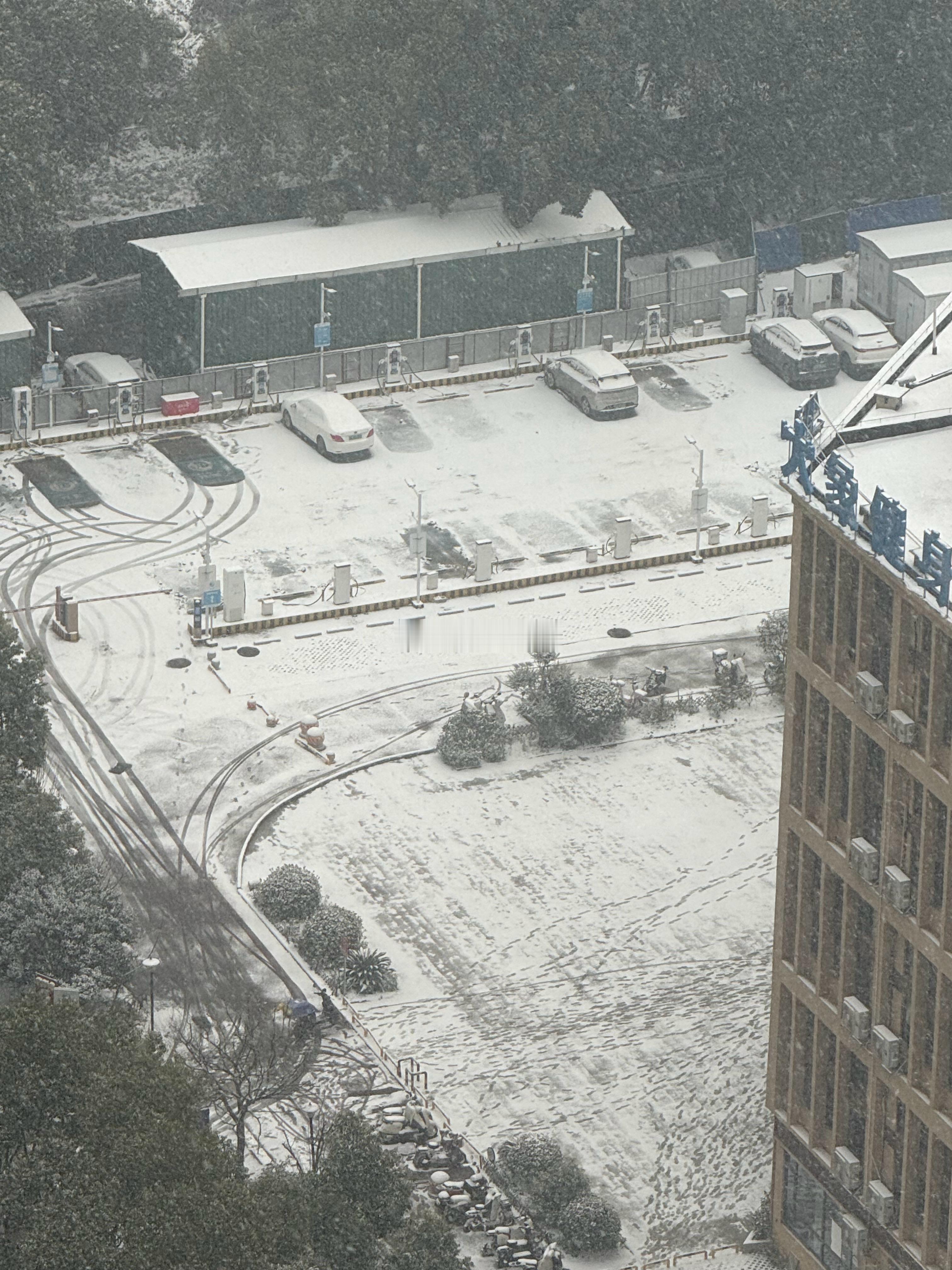 武汉下雪真的冷哇煮酒今日