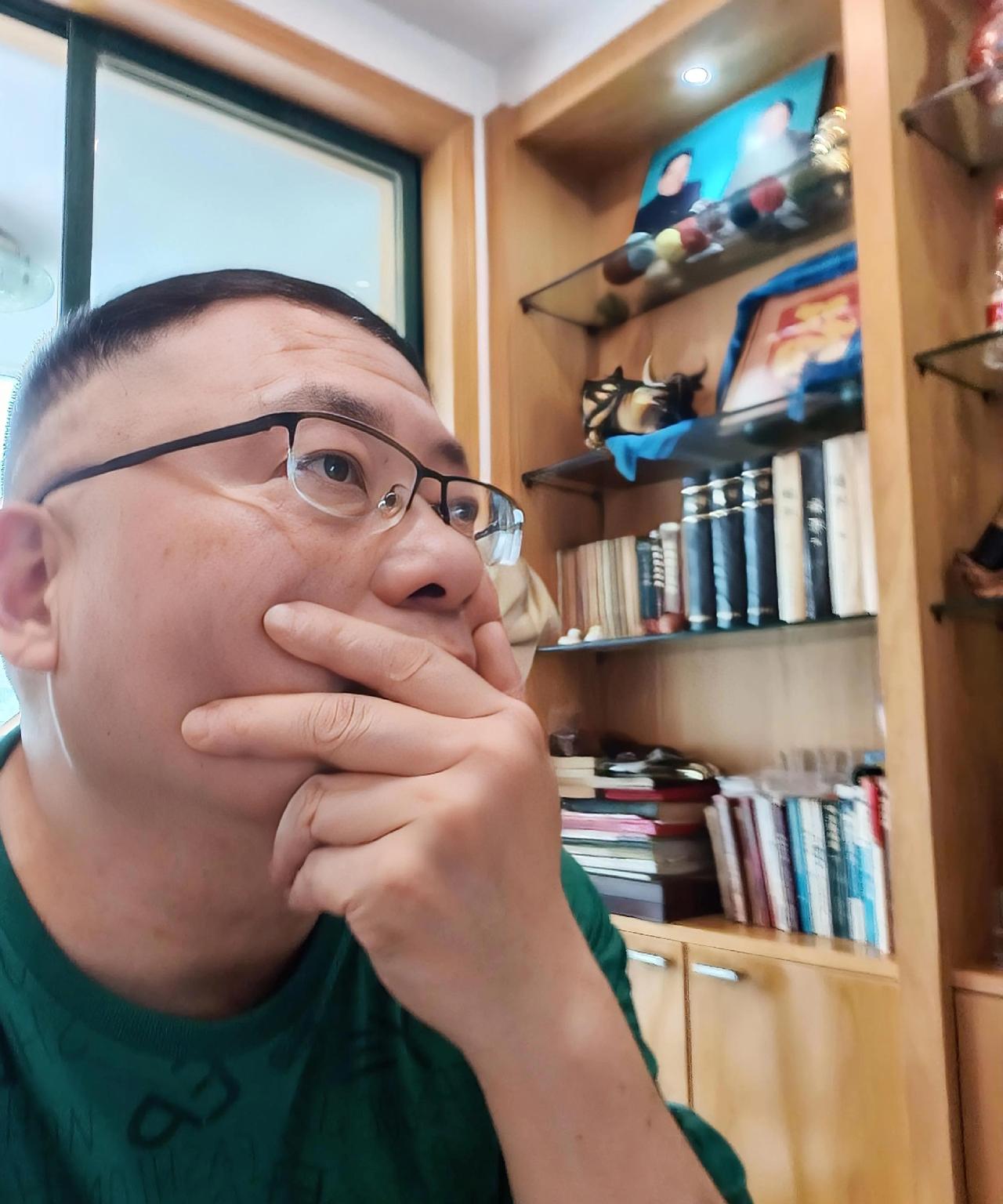 今年都73岁了，身体又不好，这样省，委屈自己，你觉得划算吗？

刘姨是纺织厂退休