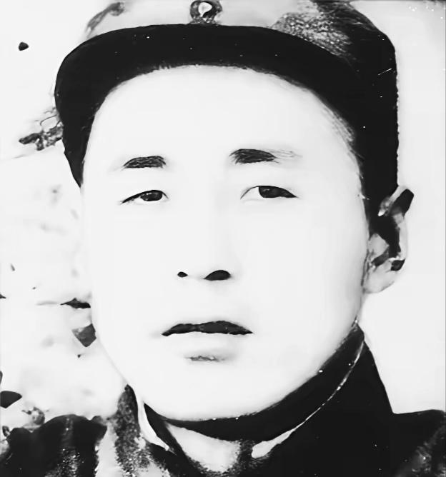 1955年，开封火柴厂的窝囊工田火，酒后跟相好吹牛：老子在东明杀过八路！

相好