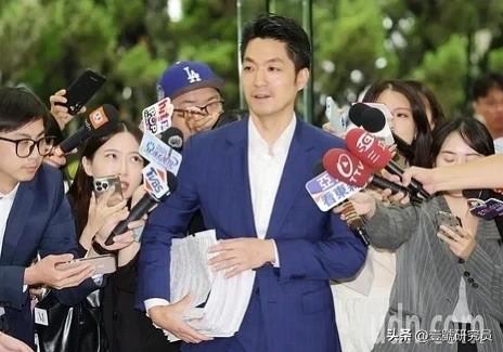 蒋万安终于表态：一定做完接下来4年任期、且一定做更好

台北市长蒋万安昨接受谢震