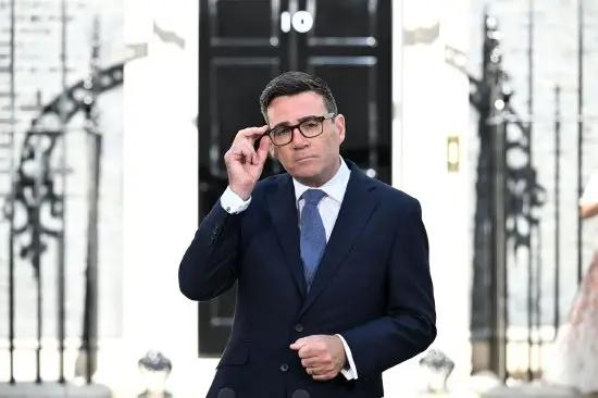英国砸出15万架无人机援乌，真正瞄准的不是战场，而是俄罗斯的后方压力。

英国新