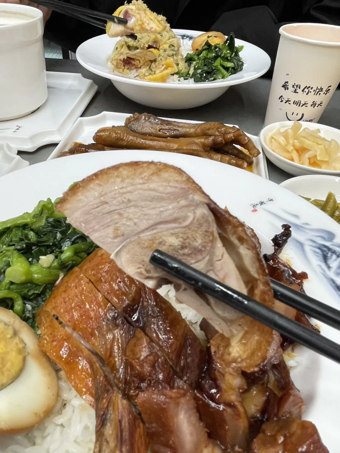 在新街口！这家烧腊好吃到无语了！！！