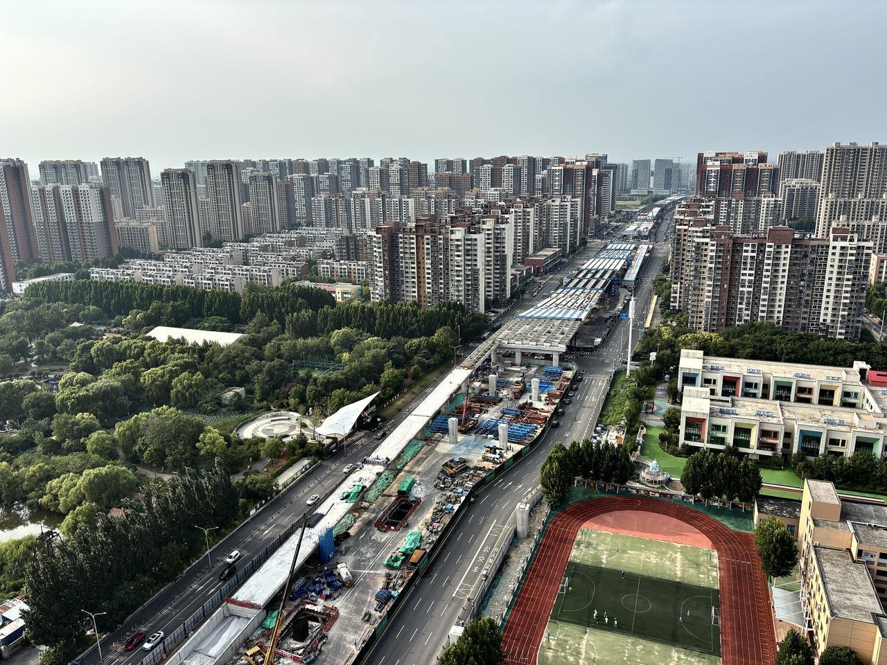 济南凤凰路高架及立交桥，最新建设进展来了！
8月14日，楼友“怪兽”再次为大家带