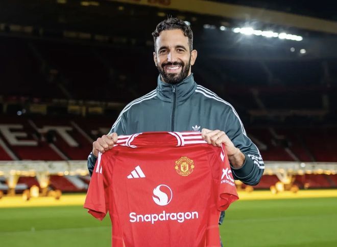 名记奥斯坦恩指出，曼联需要支付阿莫林剩余的所有薪水，总计1200万欧。算上此前已