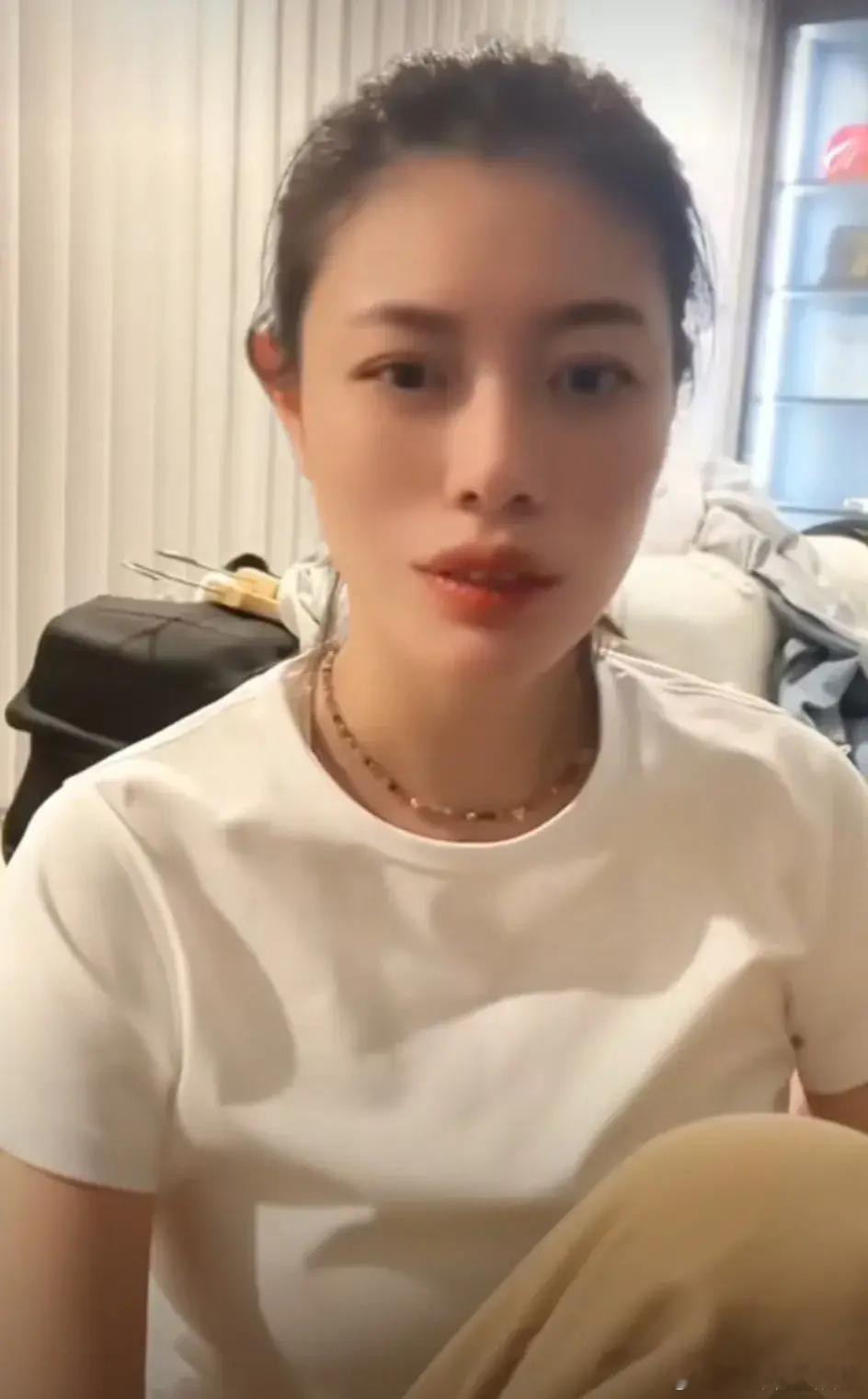 #葛荟婕 森林北再怎么着也是我妹#葛荟婕“再怎么着，森林北都是我妹”，不可思议啊