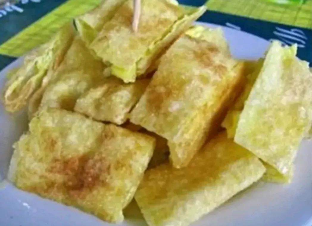 食物吃起来特别松脆爽口的感觉，或者说话干脆利落、声音清亮、不拖泥带水，在上海话和