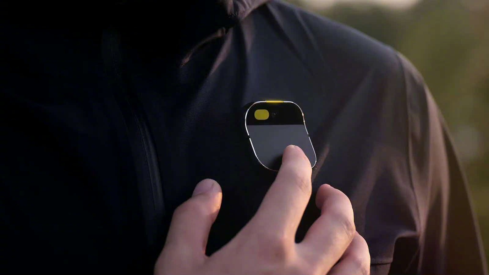 【俊明科观】8月7日，影石Insta360 GO Ultra将上线AI语音助手，