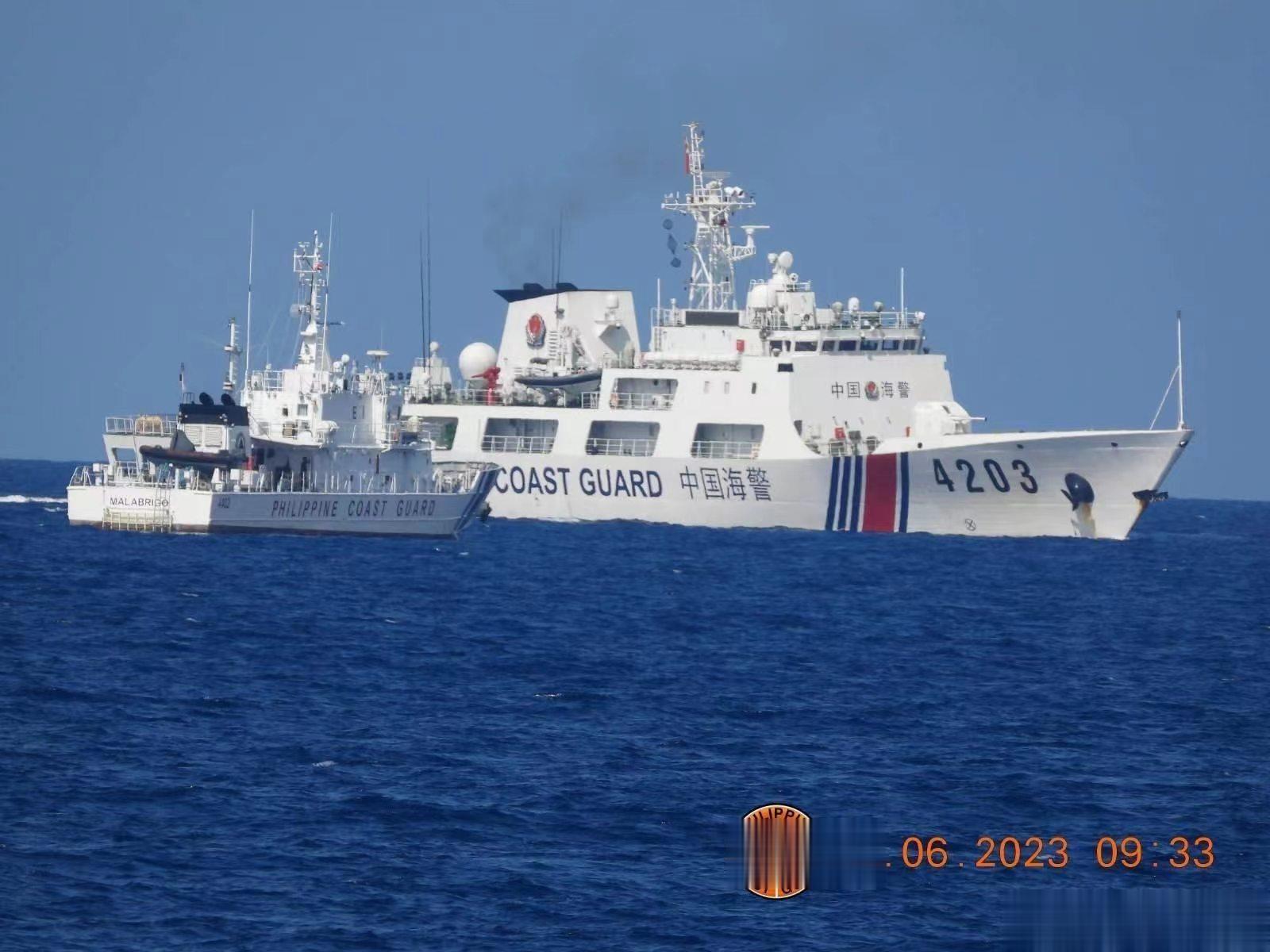 菲律宾海警的最新报道，6月30日，中国海警4203舰等在仁爱礁海域拦截驱离菲海警