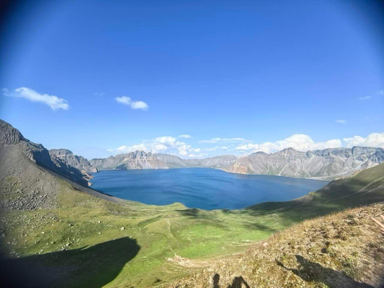 原拆原建，妙就妙在原拆原建，七层楼拆掉继续盖七层，但是按照新标准，新建的七层楼又