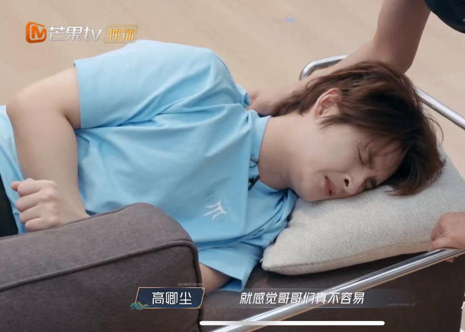 披哥5张远、王栎鑫身体频频告急‼️
🐶🥭能不能善待我们哥哥一下呢？
哥几个太