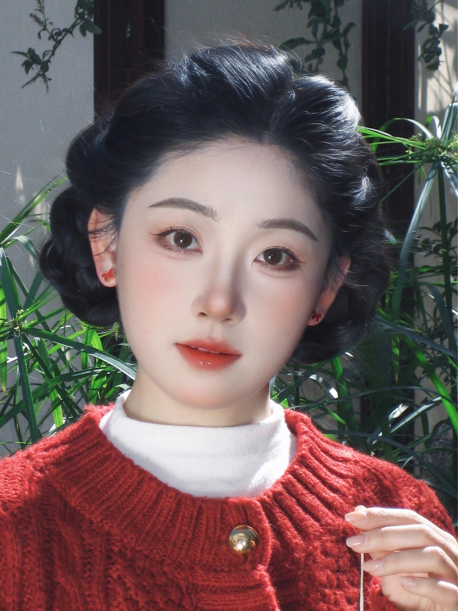 春风送暖入屠苏。