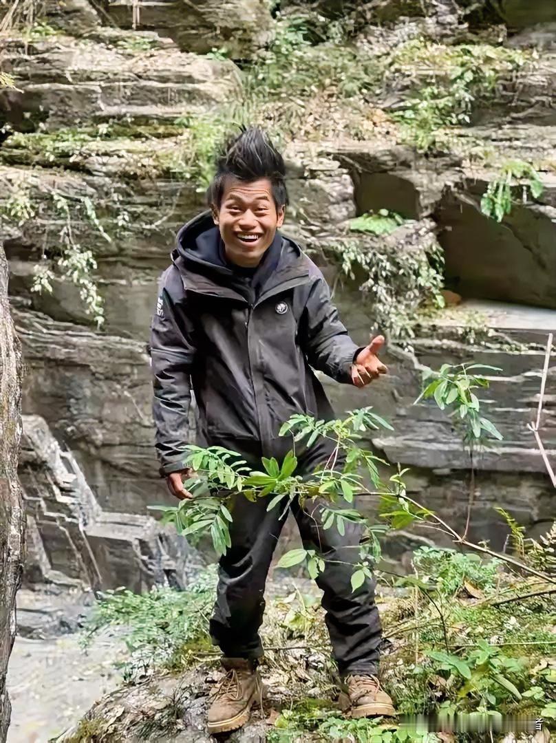 林北的家庭条件，大概是所有选手中最让人没想到的。大家都觉得他家境应该很不错，因为