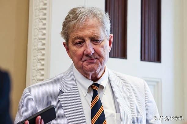 美国共和党参议员约翰·肯尼迪今天接受NBC新闻采访时，被问及“史诗狂怒行动”首日