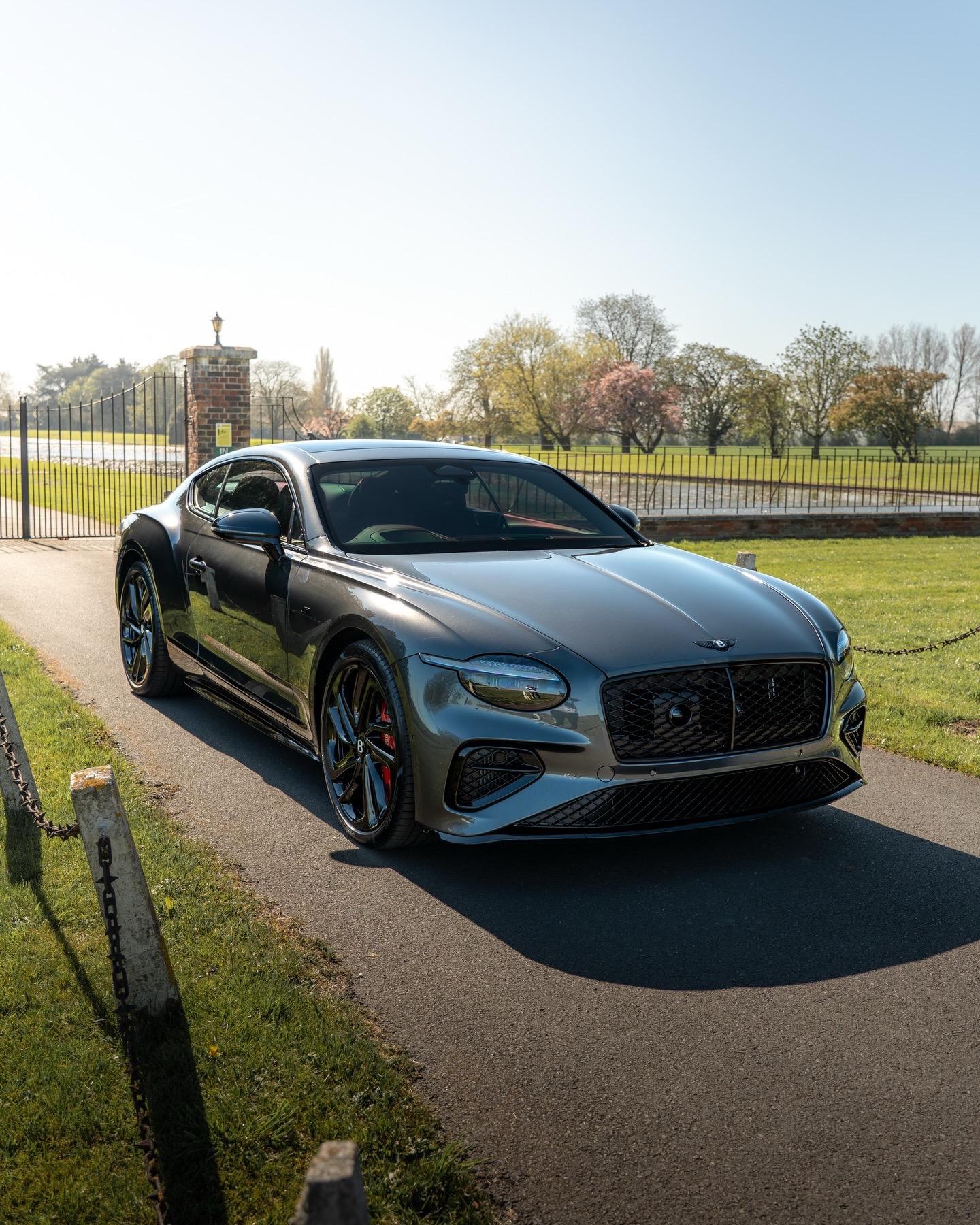 银武士·宾利欧陆GT绝配。英伦奢华 ➕黑化运动，低调又狠的气场 这才是...