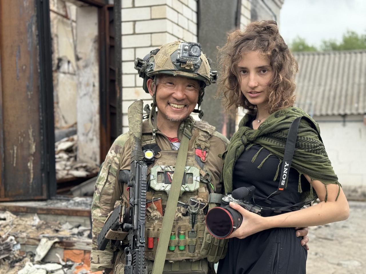 金子先生丹亚最近康复后去了莫斯科，之后又回到了前线。
他依然像一年前我们初次见面