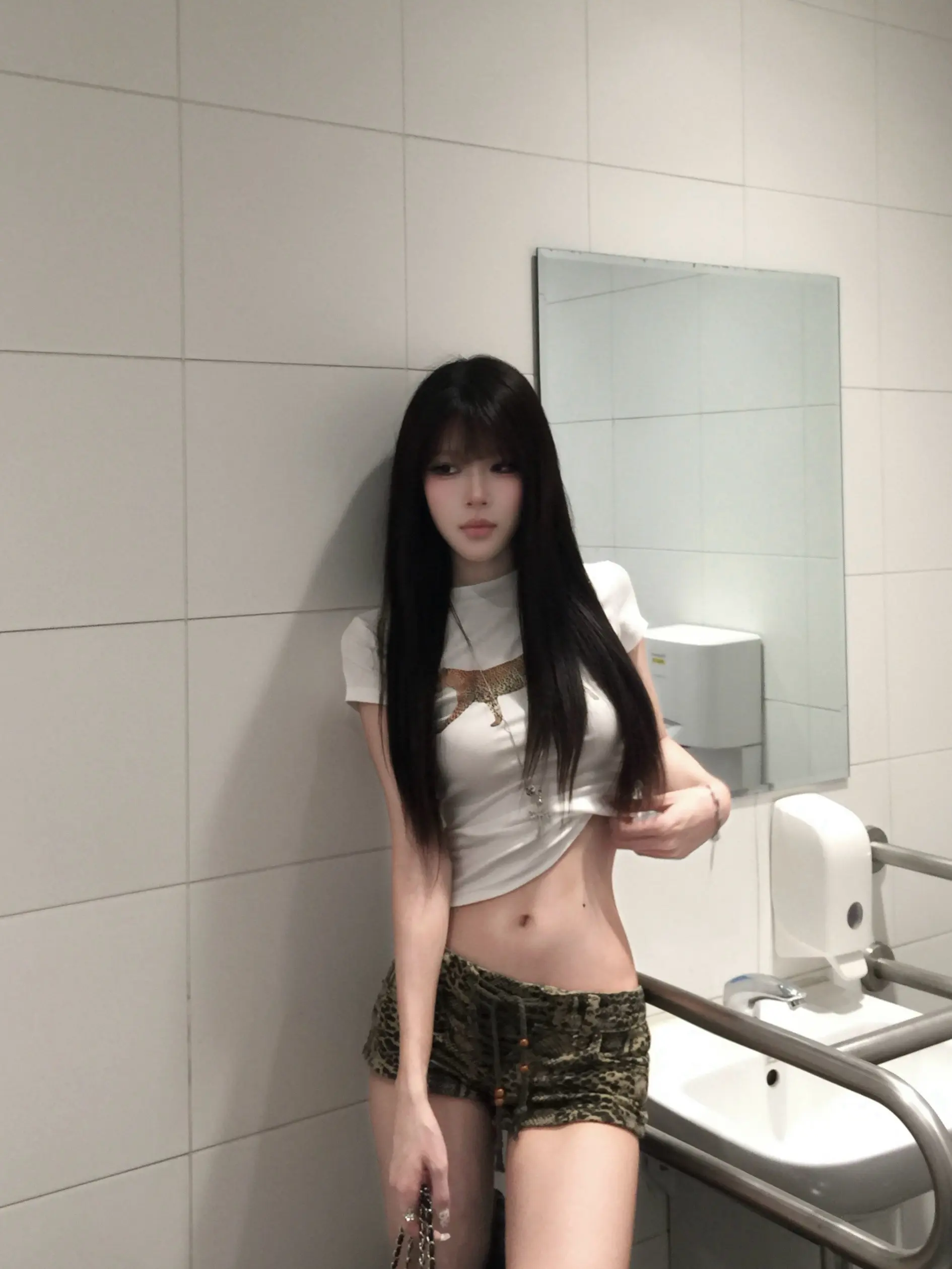 很久不见的话 你会忘掉我肚子的痣吗