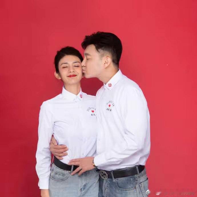 谈莉娜刘正飞官宣怀孕谈莉娜官宣结婚怀孕，双喜临门解锁妻子和妈妈新身份，丈夫是演员