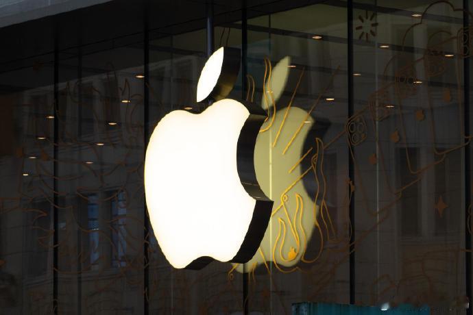 京东上线停产的iPodtouch【iPhone产品线据称将大扩容：一年发两次新机