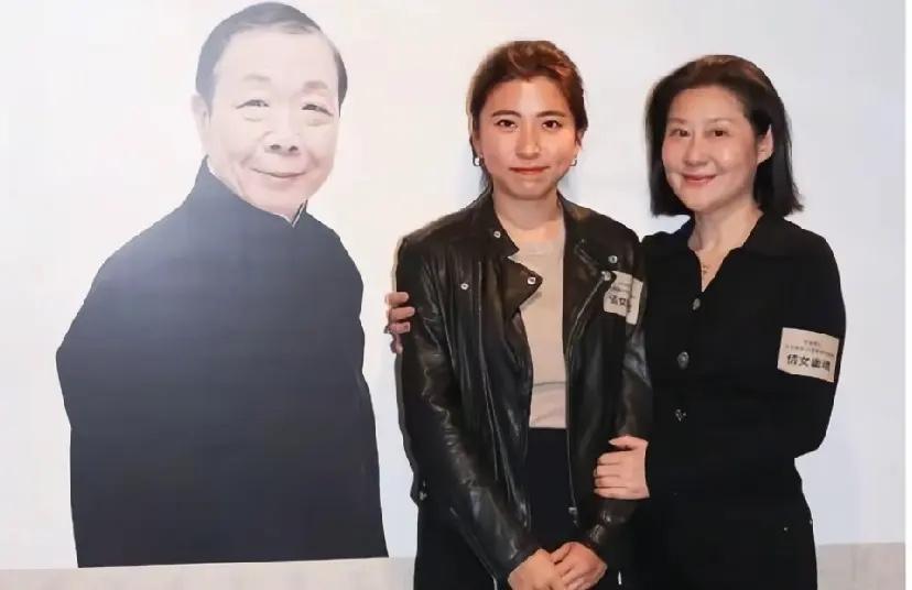 2024年，演员午马逝世的第十年，妻子马艳为他在香港搞了一场纪念，放他有名的电影