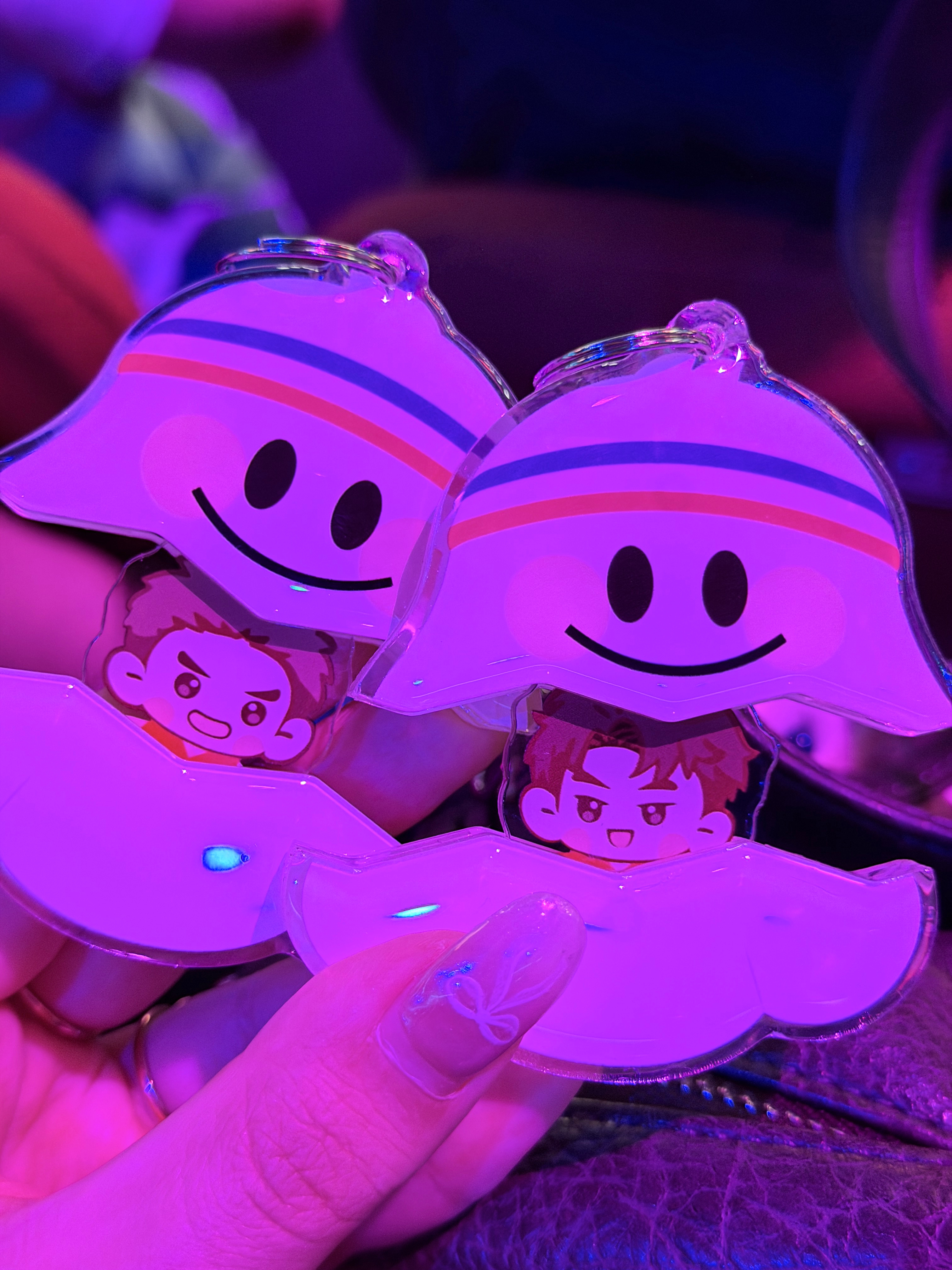 有没有老师多抽了双人呀 我可以二换一 线上已经买过两对单人了